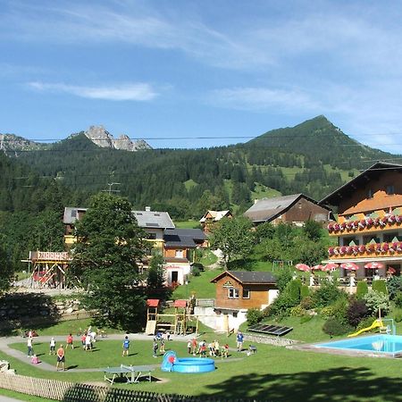 Hotel Burtschahof Buerserberg Exterior photo